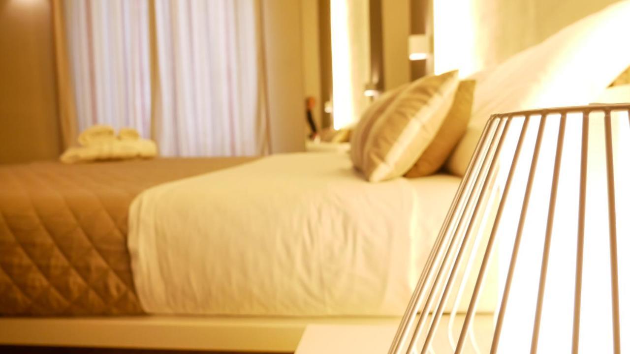 La Banchina Holiday Rooms Трани Экстерьер фото