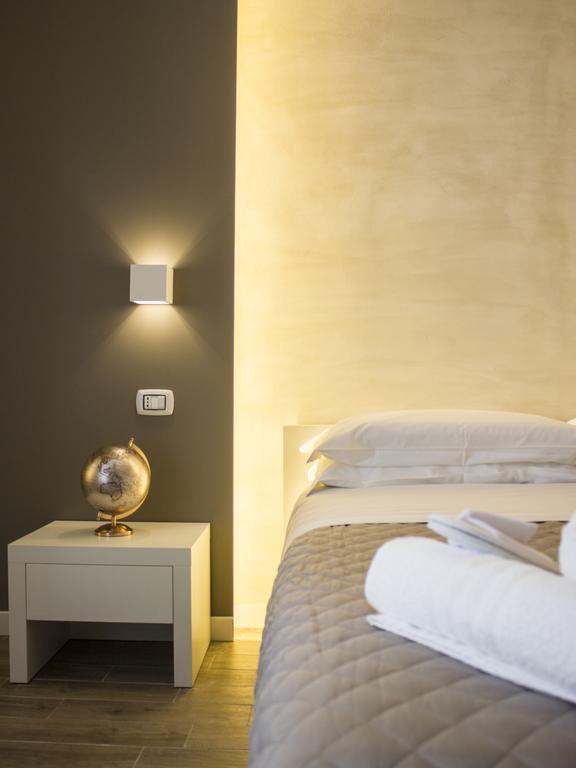 La Banchina Holiday Rooms Трани Экстерьер фото